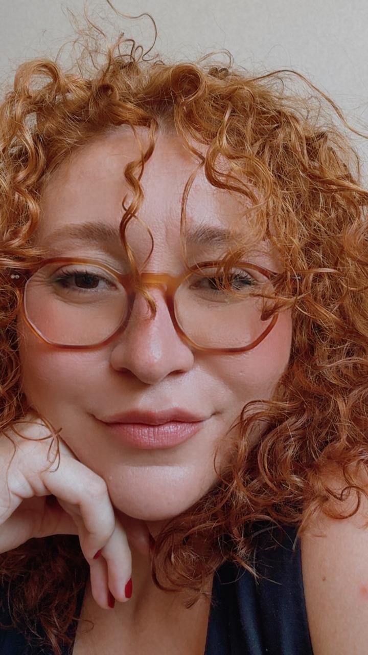 Priscila B. Albuquerque - Perfil Profissional